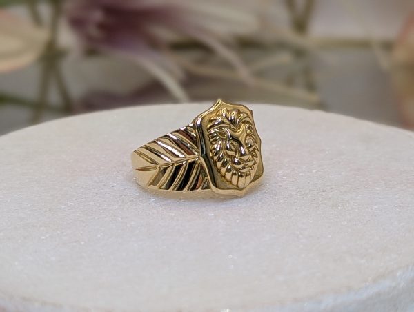 Men's 9CT Yellow Gold Lion Signet Ring (6.3gms) - BP376604