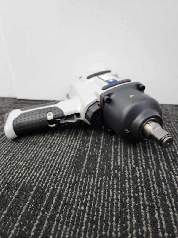 Black Ridge Pro 1/2" Drive Impact Wrench - BP341722 - Image 4