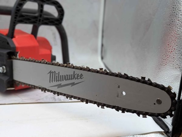 Milwaukee 18V 406mm Chainsaw Skin-Only (M18FCHS) - BP376551 - Image 7
