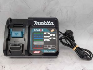 Makita 40V Max Single Port Rapid Charger (DC40RA) - BP379069