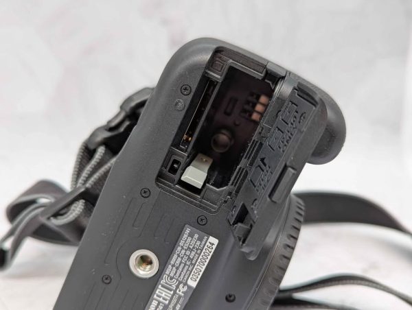 Canon EOS 1500D DSLR Camera Body Only - BP379975 - Image 8