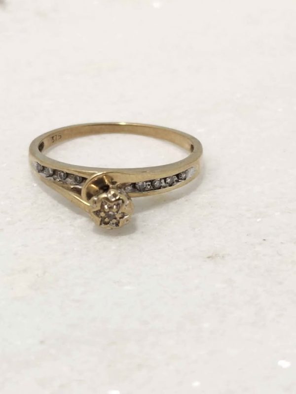 9CT YELLOW GOLD RING (SIZE:O) #GN377280 - Image 3
