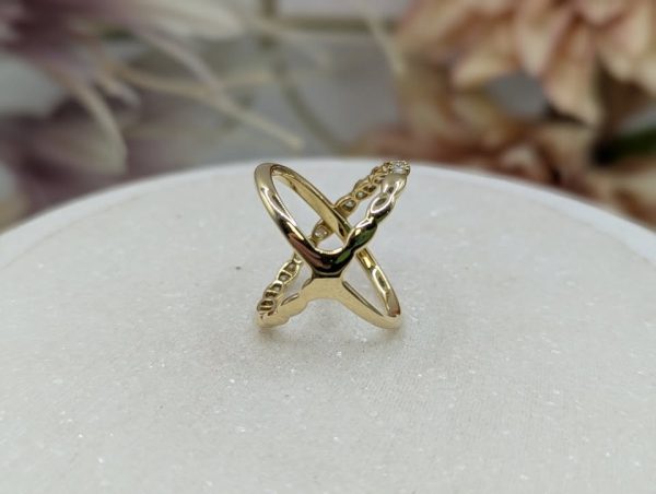 Le Gassick 18CT Yellow Gold Diamond Lorelei Criss Cross Ring From Hearts On Fire(5.9gms) - BP370831 - Image 6