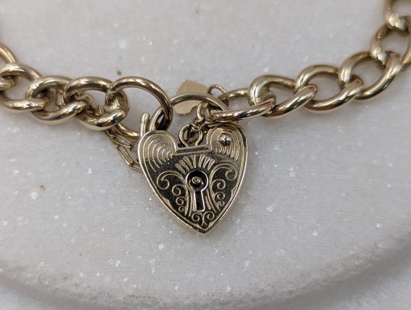 Ladies 9CT Yellow Gold Curb Chain Heart Locket Bracelet (19.56gms) - BP320646 - Image 2