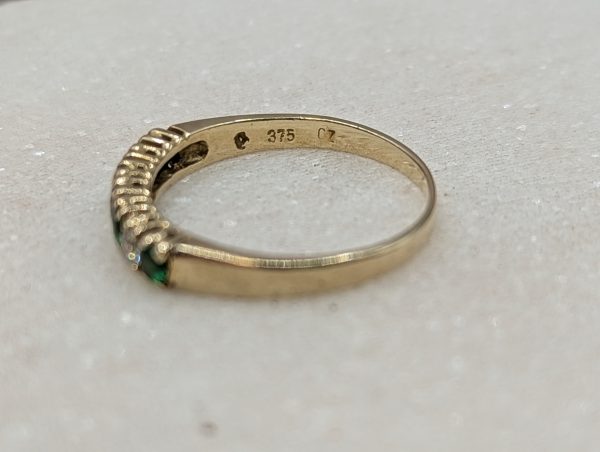 Ladies 9CT Yellow Gold Green Stone & CZ Ring (1.9gms) - BP337962 - Image 6