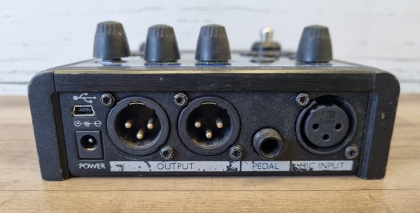 TC Helicon Voicetone Vocal Effects Processor TW350586 - Image 3