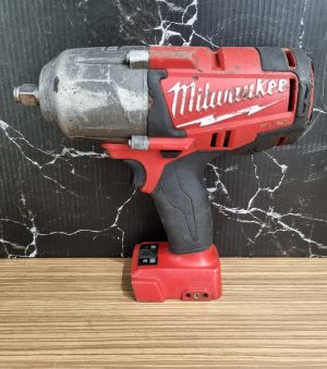 Milwaukee 18V Impact Wrench TW382672