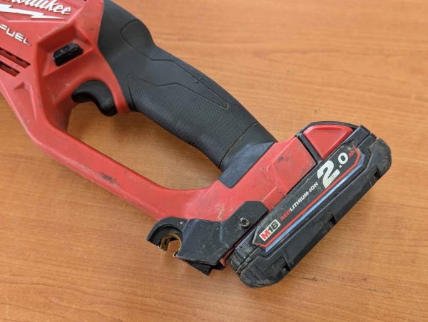 Milwaukee 18V FUEL HOLE HAWG Right Angle Drill w/ 2.0Ah Battery - BP383782 - Image 3