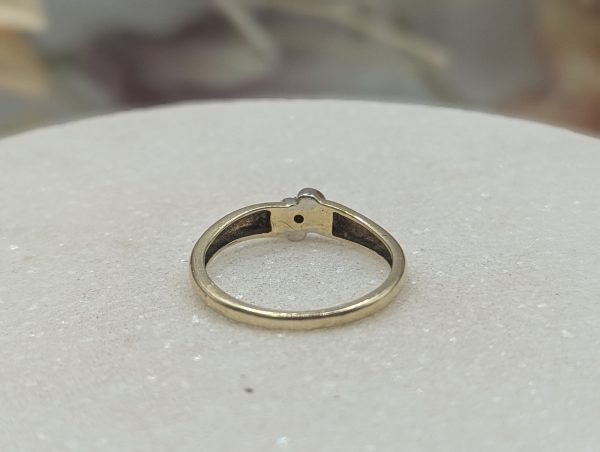 Ladies 9 CT Yellow Gold Clear Stone Ring (1.8gms) - BP323724 - Image 4