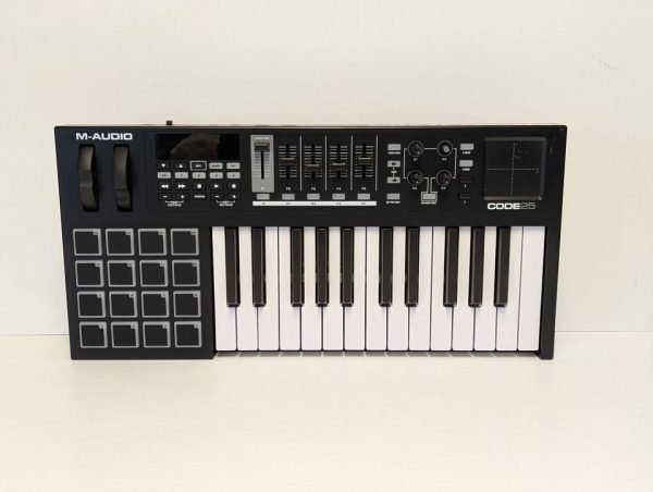 Code25 Midi Keyboard M-Audio - BP378199 - Image 9