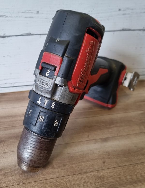 Milwaukee 18V Drill Driver TW294383 - Image 3