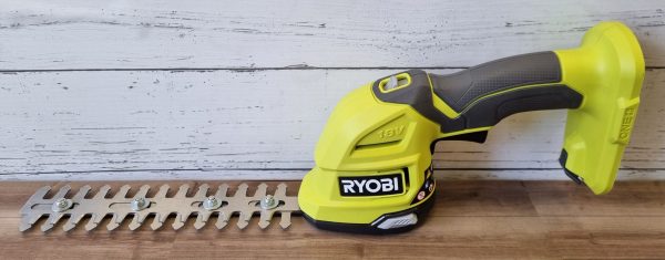 Ryobi 18V Hedge Trimmer TW358711 - Image 7