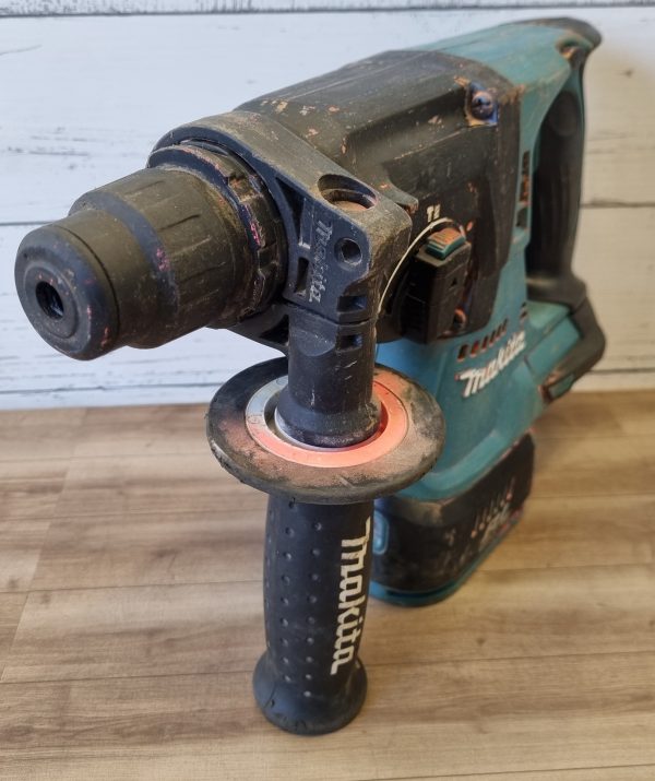 Makita 18V Rotary Hammer Drill TW341382 - Image 3