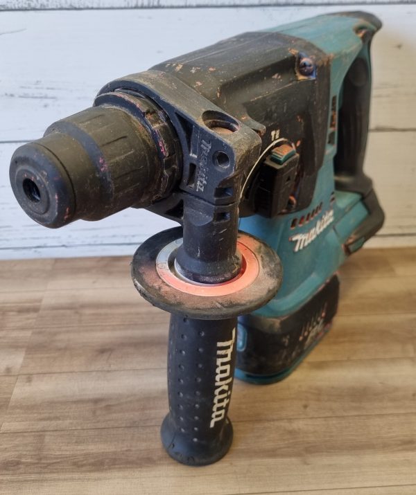 Makita 18V Rotary Hammer Drill TW341382 - Image 7