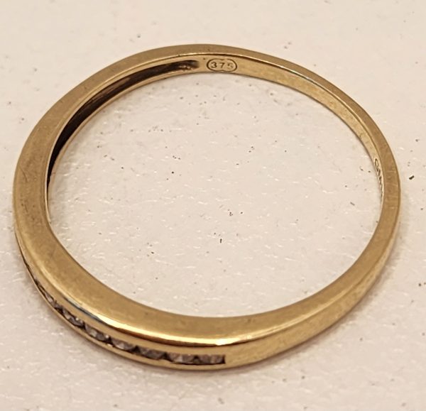 Ladies 9Ct Yellow Gold Illusion Diamond Ring Set - IP344310 - Image 17