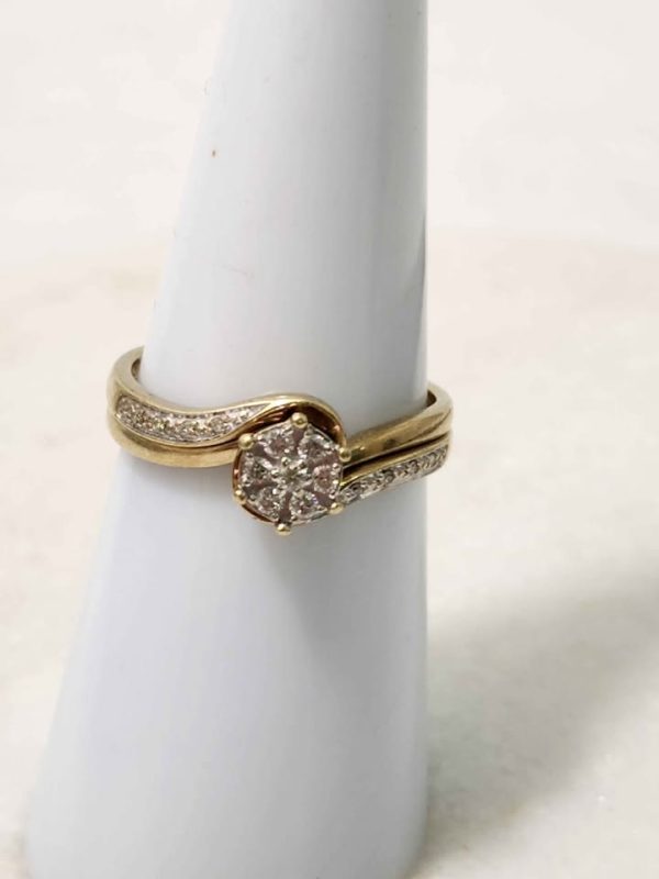 9CT YELLOW GOLD BRIDAL RING SET #GN385757 - Image 8