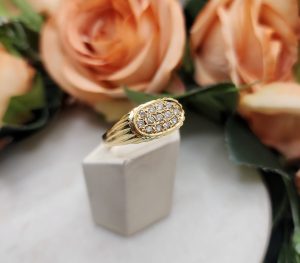 Men's 18K Yellow Gold Ring w/ Diamonds - IP381026