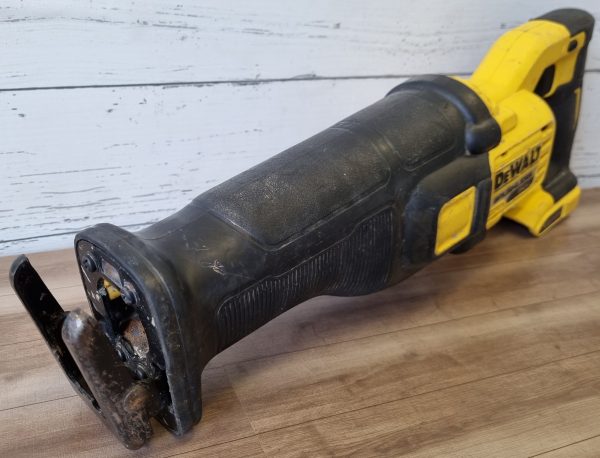 DeWalt 54V Reciprocating Saw TW367467 - Image 3
