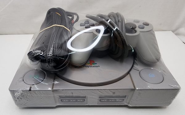 Sony PlayStation 1 with Controller SCPH-5502 - IP383614 - Image 2