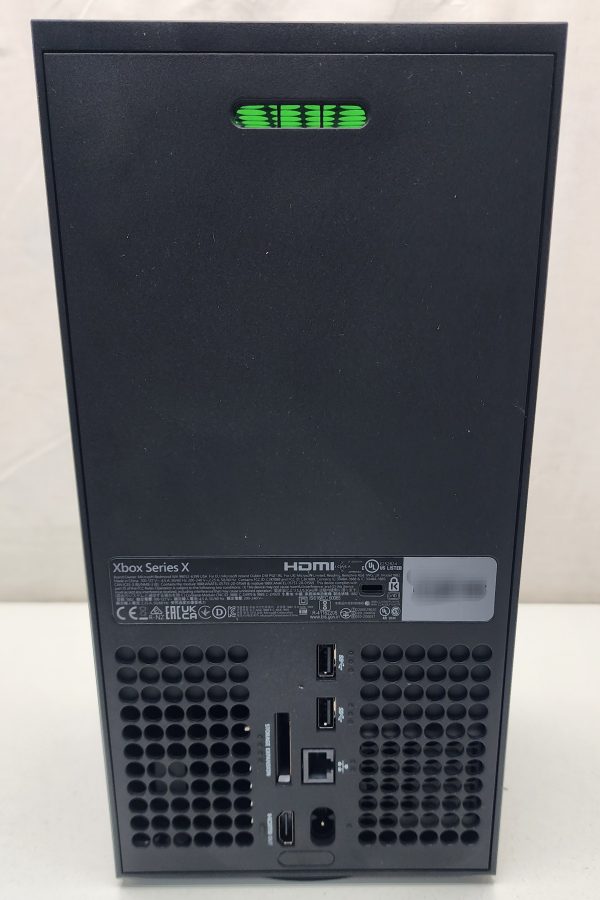 Xbox Series X 1TB with Controller - IP383049 - Image 8