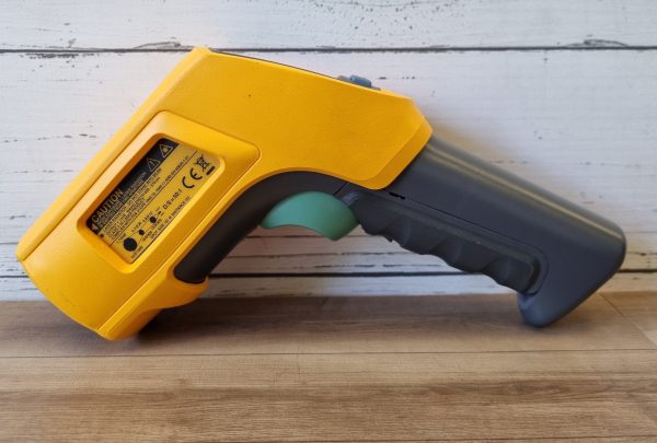 Fluke IR Thermometer TW379818 - Image 7