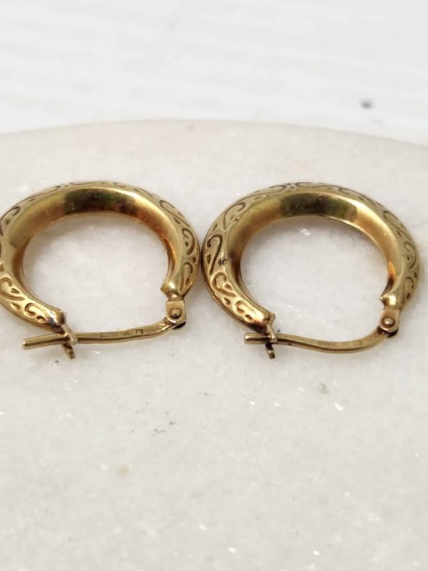 9CT YELLOW GOLD ENGRAVED EARRINGS #GN355999 - Image 4