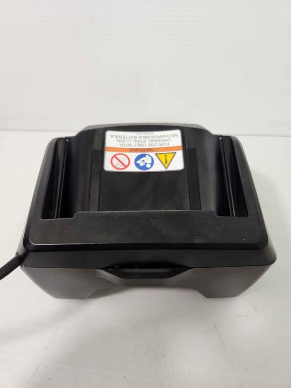 STIHL BATTERY CHARGER AL101 #GN384197 - Image 7