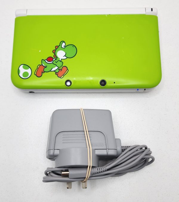 Nintendo 3DS Console and Charger - IP384809 - Image 5
