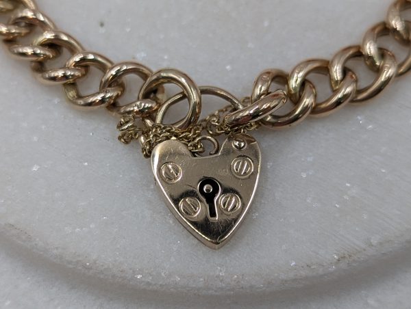 Ladies 9CT Yellow Gold Curb Chain Heart Locket Bracelet (13.75gms) - BP271567 - Image 2