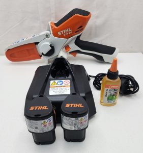 Stihl Cordless Garden Pruner w/ 2 x Batteries and Charger - IP381616