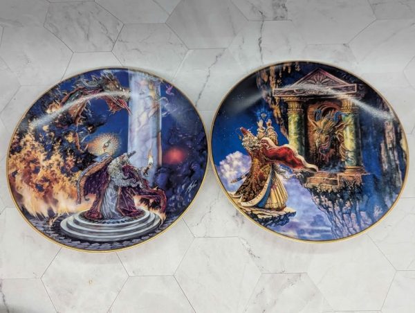 Royal Doulton 8 Pce Dragon/Wizard Fine Bone China Decorative Plates - BP374063 - Image 4