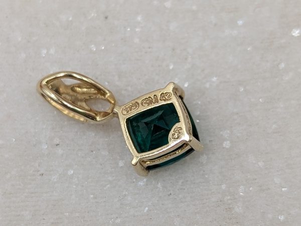 Ladies 9CT Yellow Gold Princess Cut Green Stone Pendant (1.1gms) - BP337964 - Image 7