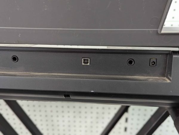 Yamaha PSR-E333 Portable Keyboard w/ Stand - BP381971 - Image 8