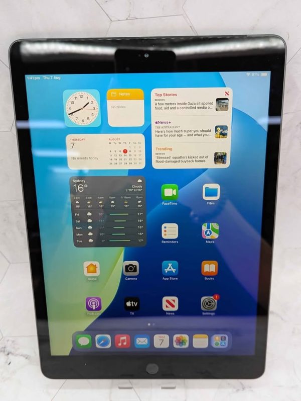 Apple iPad 32GB (8th Gen - WiFi+Cellular) - BP382386 - Image 6