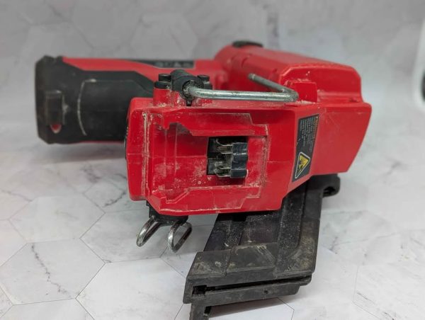 Milwaukee 18V 30°-34° Framing Nailer Skin-Only (M18FFN) - BP384079 - Image 5