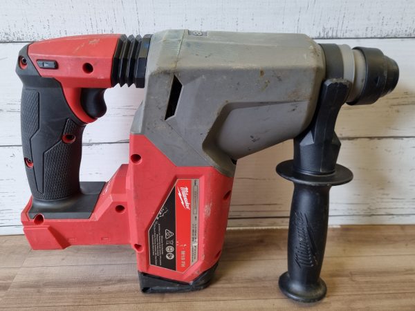 Milwaukee 18V Rotary Hammer Drill TW371551 - Image 2