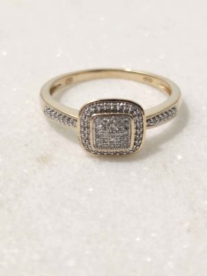 9CT YELLOW GOLD RING (CUSHION FRAMED) #GN381937