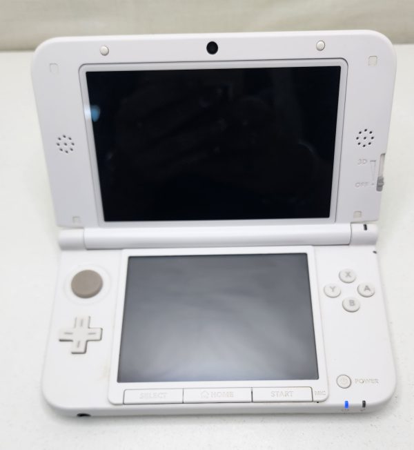 Nintendo 3DS Console and Charger - IP384809 - Image 6