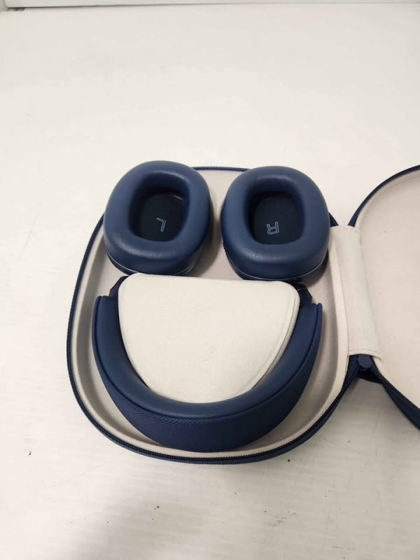 BOWERS AND WILKINS HEADPHONES IN CASE #GN383140 - Image 4