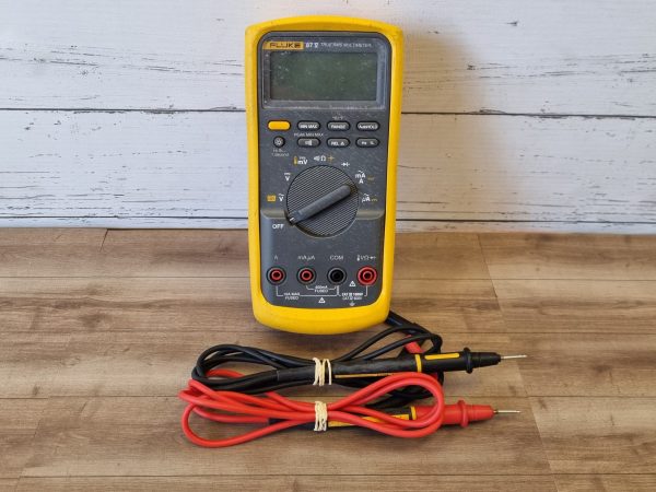 Fluke Industrial True Multimeter TW372415 - Image 4
