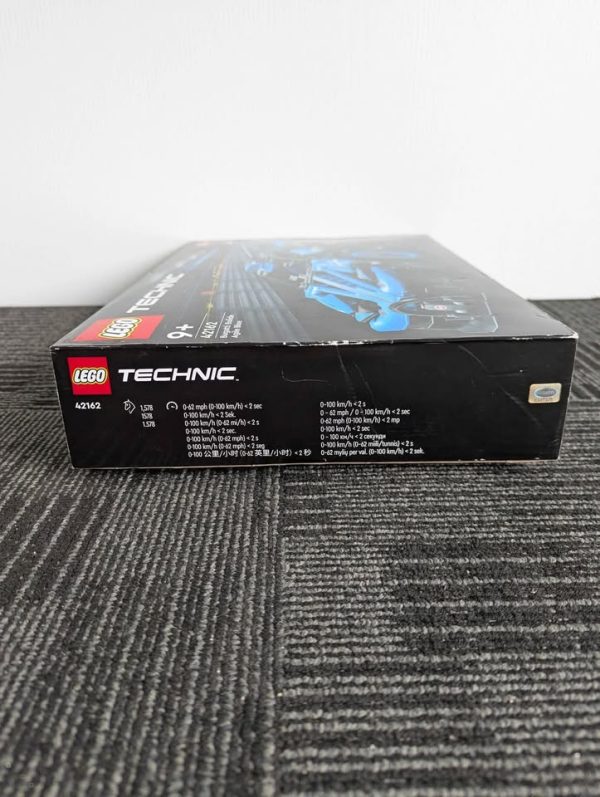 LEGO Technic Bugatti Bolide Agile Blue Complete Set (42162) - BP373631 - Image 4