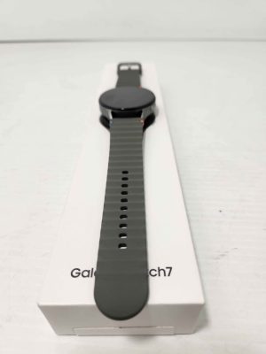SAMSUNG WATCH 7 IN BOX WITH CHARGER #GN383205
