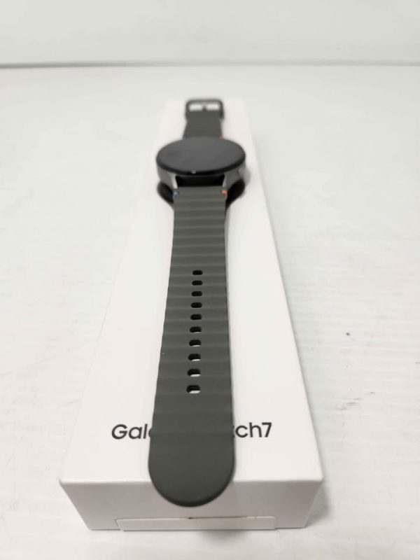 SAMSUNG WATCH 7 IN BOX WITH CHARGER #GN383205