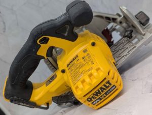 DeWalt 18V XR Circular Saw Skin-Only(DCS391) - BP385796