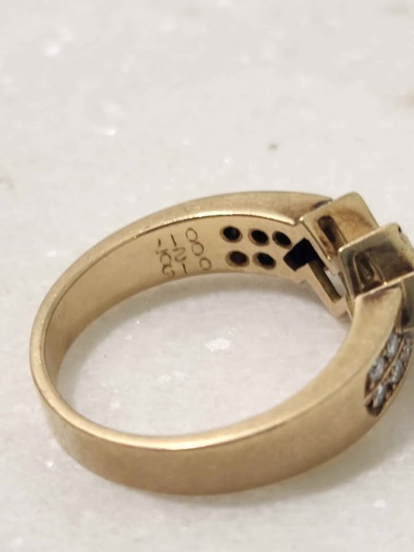 14CT YELLOW GOLD RING (SIZE:M) #GN381165 - Image 10