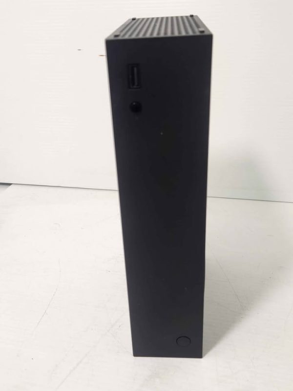 MICROSOFT SERIES S CONSOLE WITH CORDS AND CONTROLLER (CONTROLLER HAS NO BACK) #GN383945 - Image 4