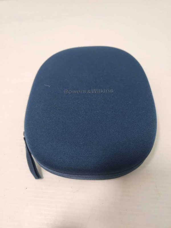 BOWERS AND WILKINS HEADPHONES IN CASE #GN383140 - Image 10