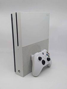 Microsoft XBox One S Console - BL383280