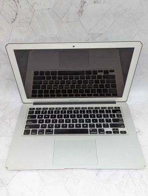 Apple MacBook Air 13" Laptop (2017, Intel Core i5, 121GB - A1466) - BP383572