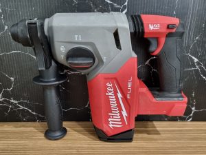 Milwaukee 18V Hammer Drill TW382674